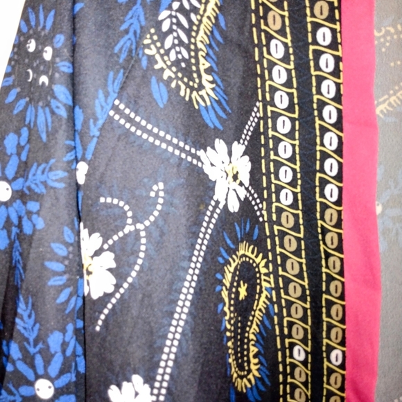 Boho Kimono, Coverup, Robe, Beach Kimono Dark Blue w/Florals and Shapes Size 5XL - Picture 4 of 4